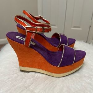 JENNIFER LOPEZ WEDGES